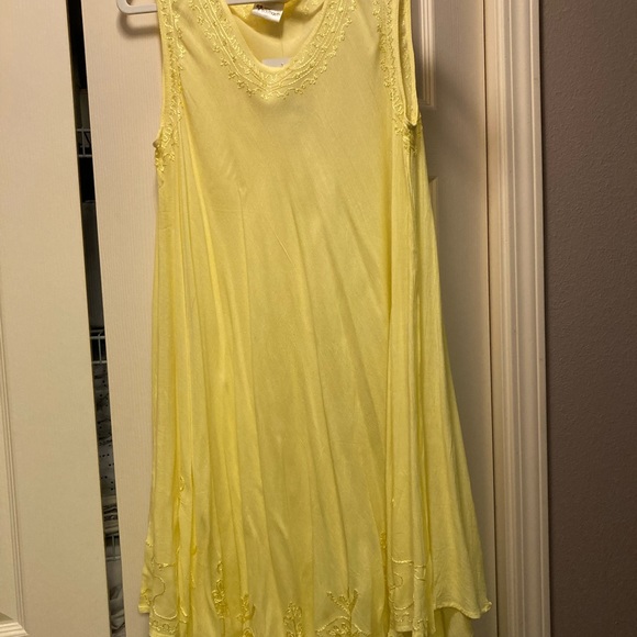 Excellent condition professional looks! - Picture 6 of 16